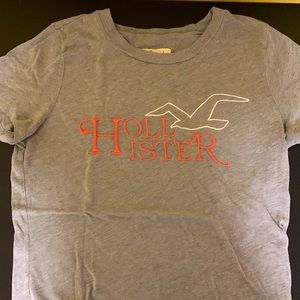 Hollister graphic tee